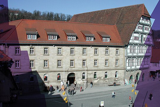 Farbfoto, Aussenaufnahme: Spital in Schwäbisch Gmünd
